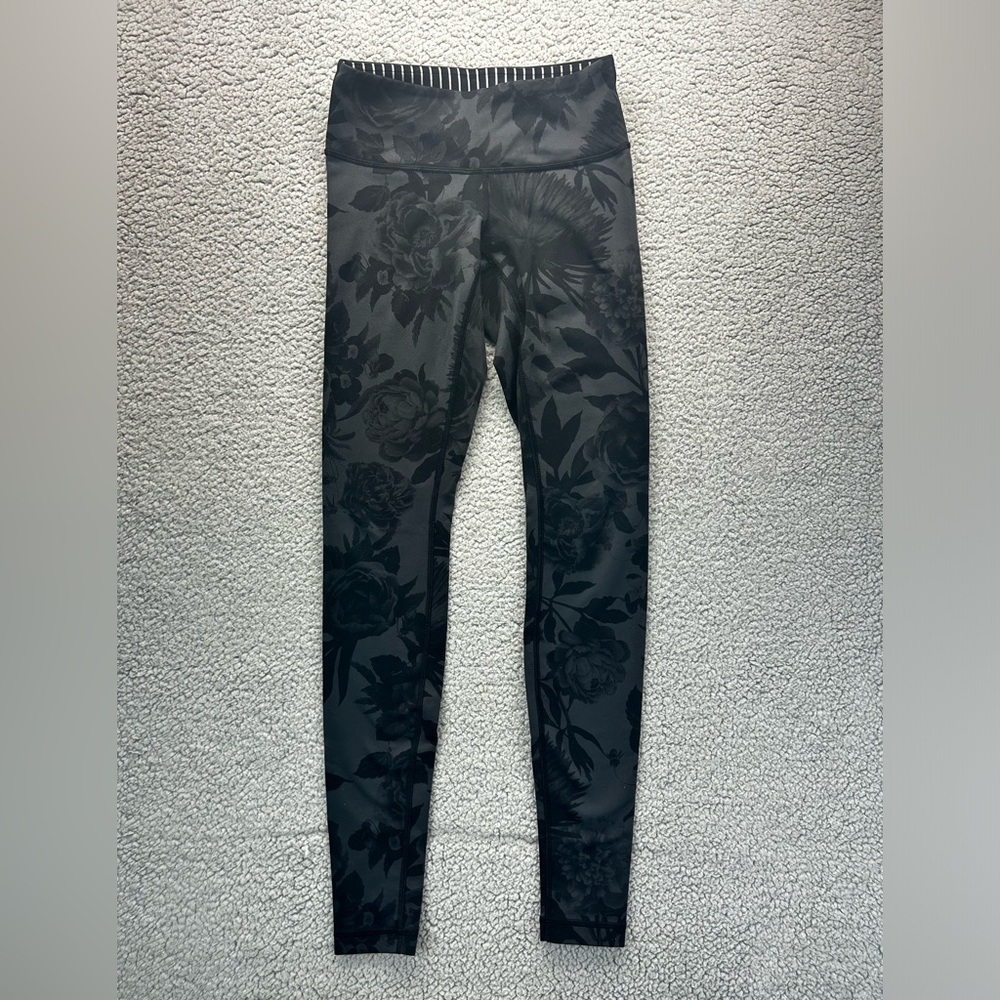 Lululemon Wunder Under Brisk Walk Pant - Size 4